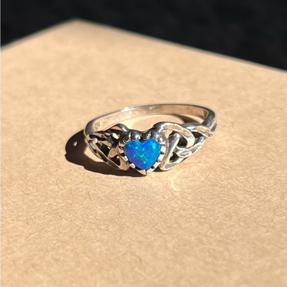 925 Silver Heart Ring with turquoise Stone size 8